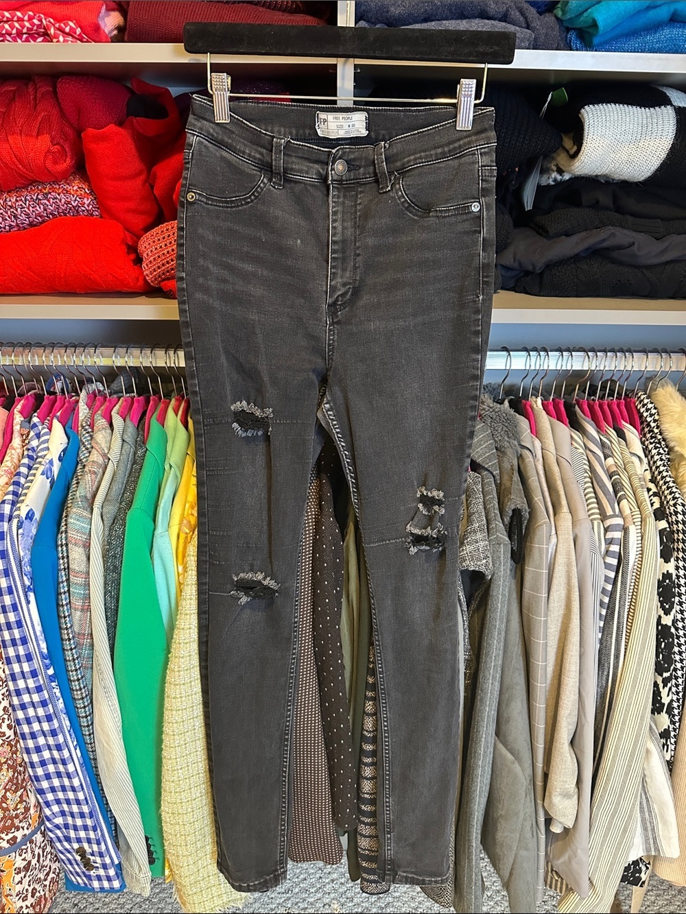 Free People black distressed high rise skinny leg jeans size 30
